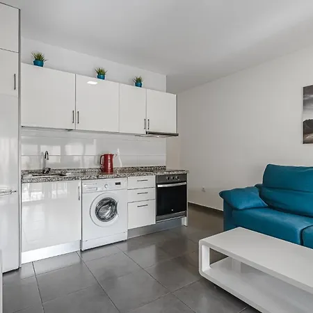 Aircon River Style Pool In 200m Mareverde *