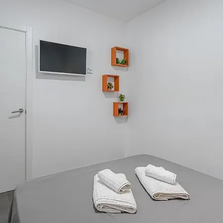 Апартаменти Aircon River Style Pool In 200m Mareverde Адехе