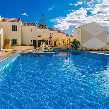 شقة Aircon River Style Pool In 200m Mareverde